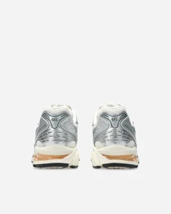 ASICS France S.A.S GEL-Kayano 14< Asics Gel-Kayano 14