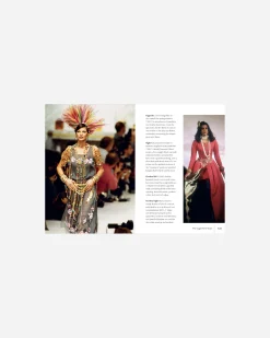 New Mags Little Book of Chanel< Livres Et Magazines