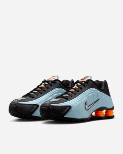 NIKE Retail B.V. Shox R4< Nike Shox